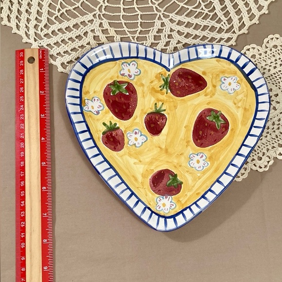 Handmade Hungarian Heart Shape Plate With Stripes And Strawberries Signed - Picture 9 of 11